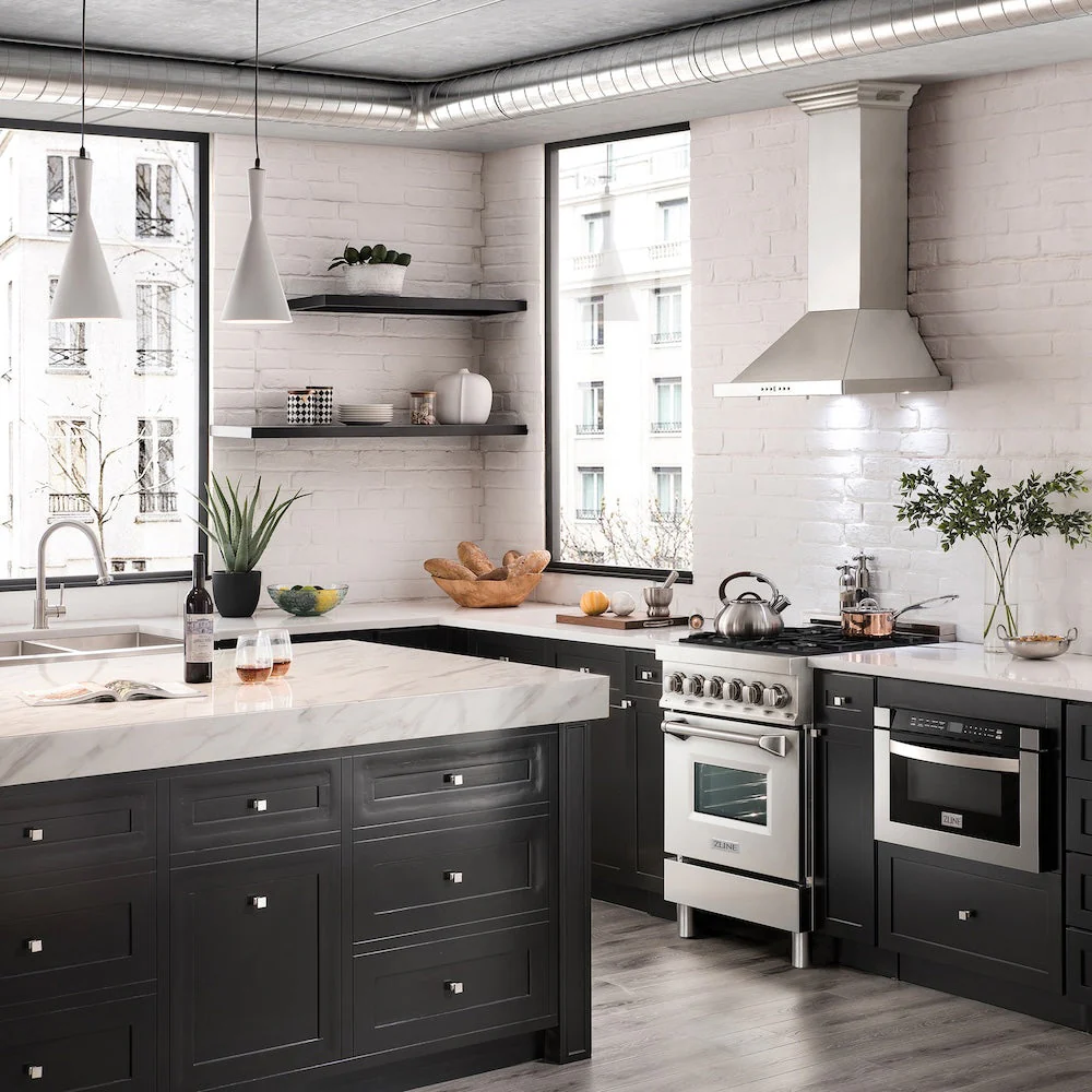 ZLINE 24 in. 2.8 cu. ft. Legacy Dual Fuel Range with 4 Burner Gas Cooktop and Electric Convection Oven in Stainless Steel, Open Box-Good Condition - Image 2