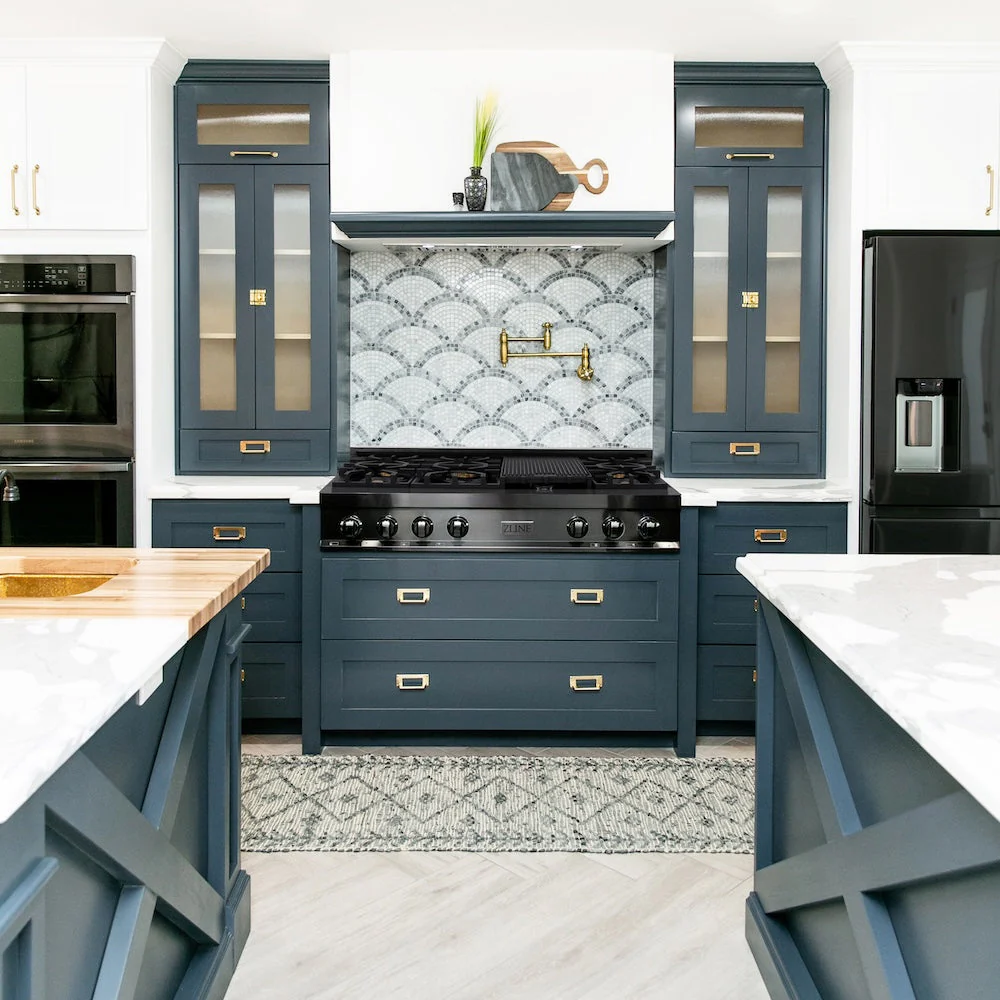 ZLINE 48 in. Legacy Gas Rangetop with 6 Brass Burners and Porcelain Cooktop in Black Stainless Steel, Open Box-Good Condition - Image 2