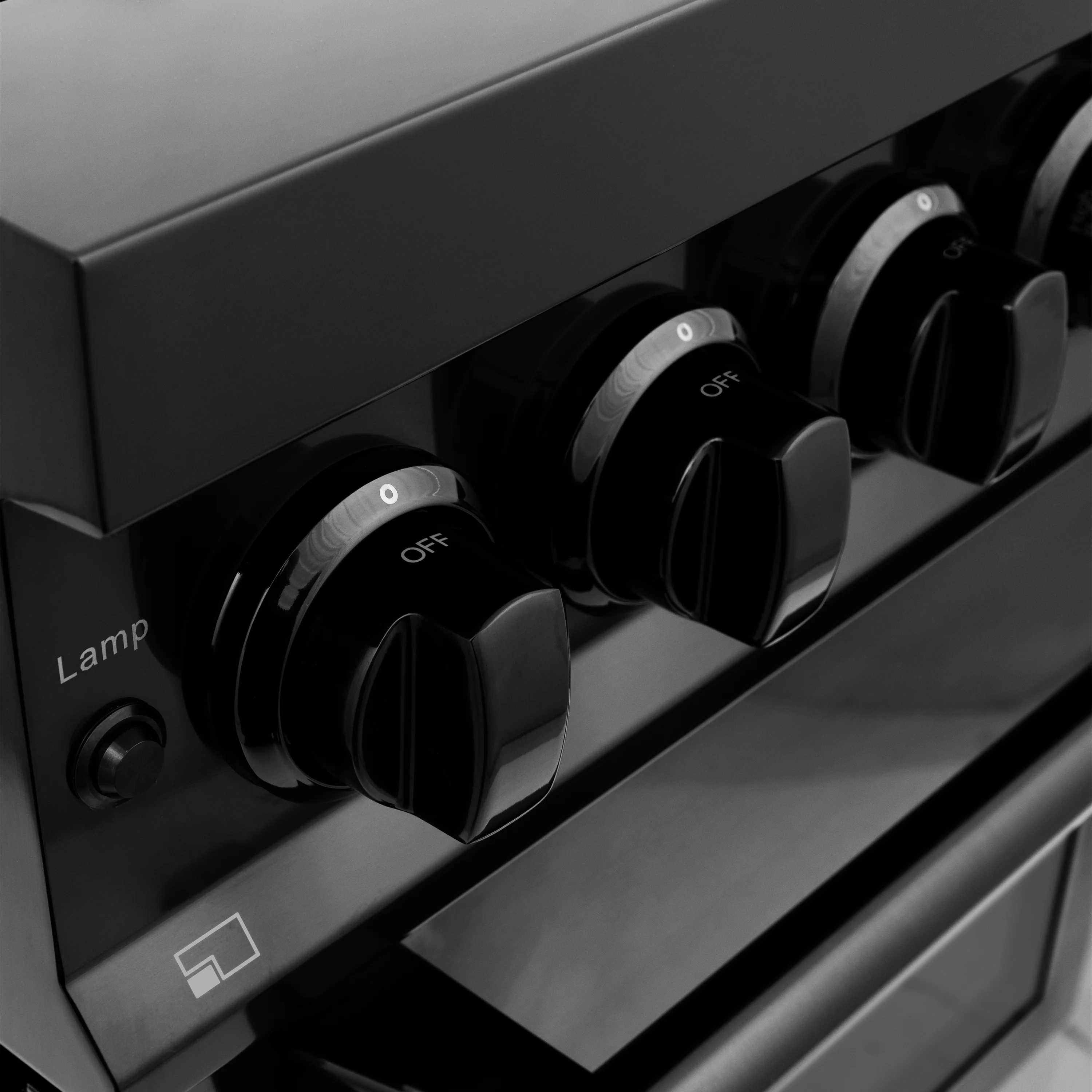 ZLINE 24 in. 2.8 cu. ft. Legacy Dual Fuel Range with Gas Cooktop and Electric Convection Oven in Black Stainless Steel with 4 Brass Burners, Open Box-Great Condition - Image 15