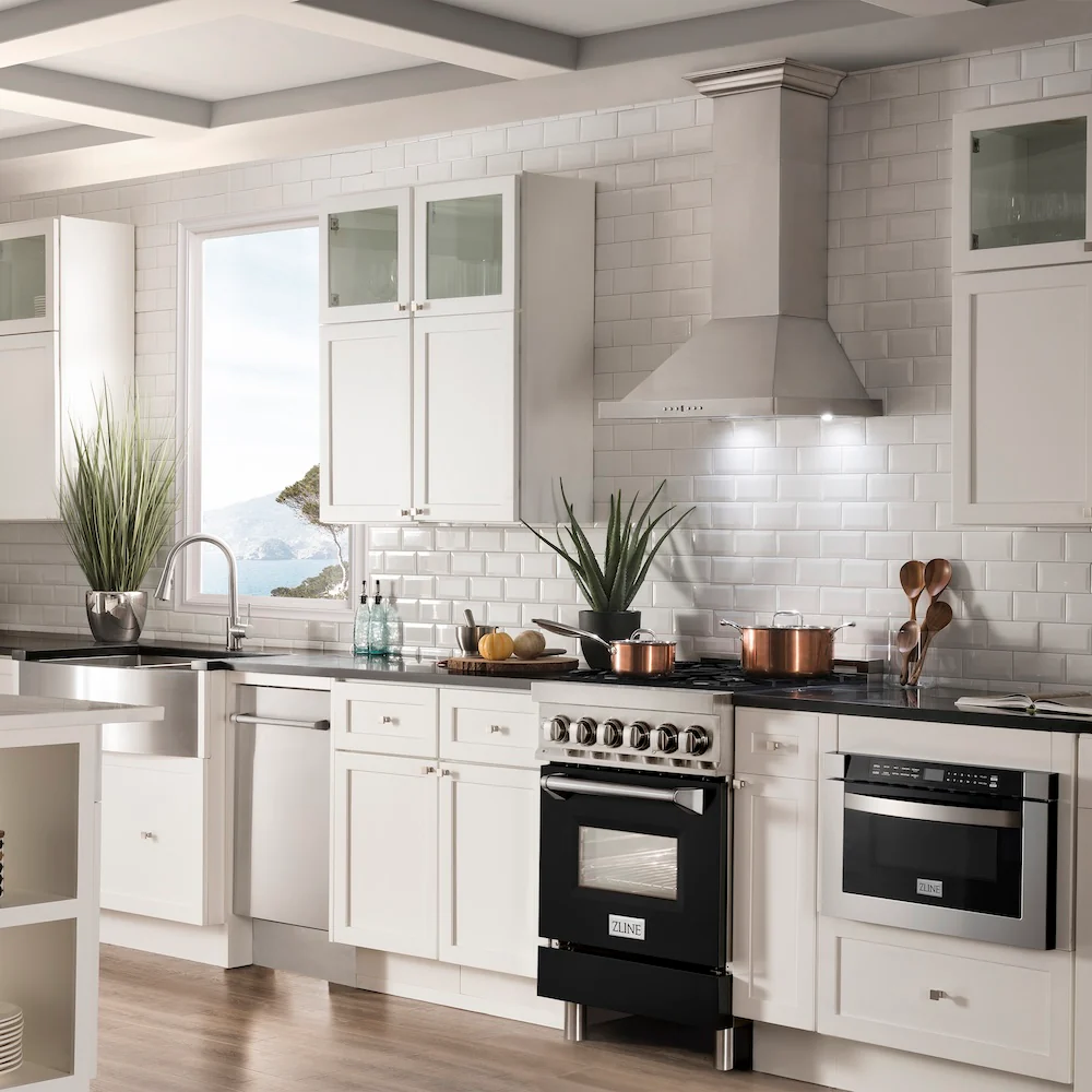 ZLINE 24 in. 2.8 cu. ft. Legacy Dual Fuel Range with 4 Burner Gas Cooktop and Electric Convection Oven in Stainless Steel and Black Matte Door (RA-BLM-24) - Image 2