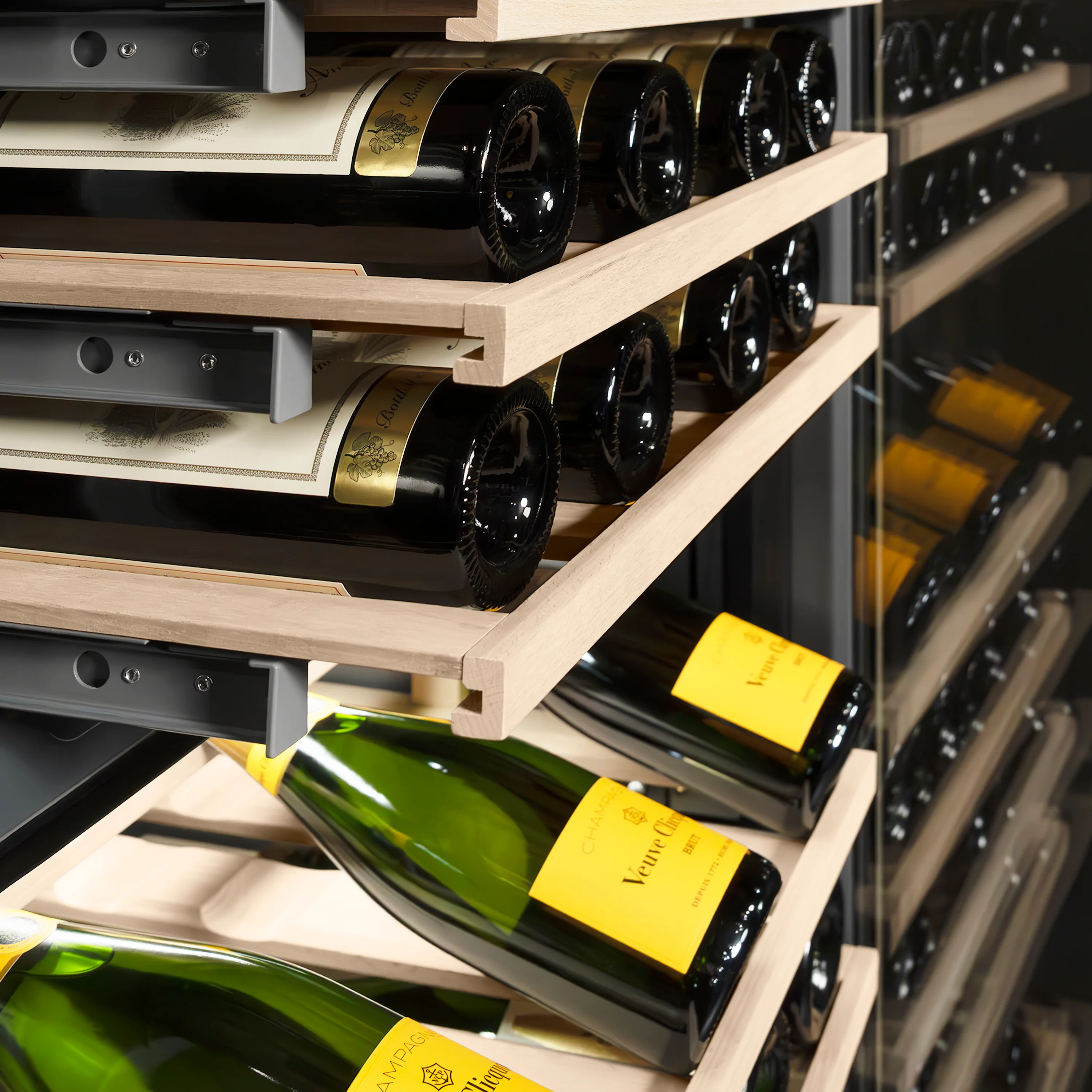 ZLINE 24 in. 12.4 cu. ft. Triple Zone 100 Bottle Column Wine Cooler in Satin Stainless Steel (RCWV-SN-24) - Image 10
