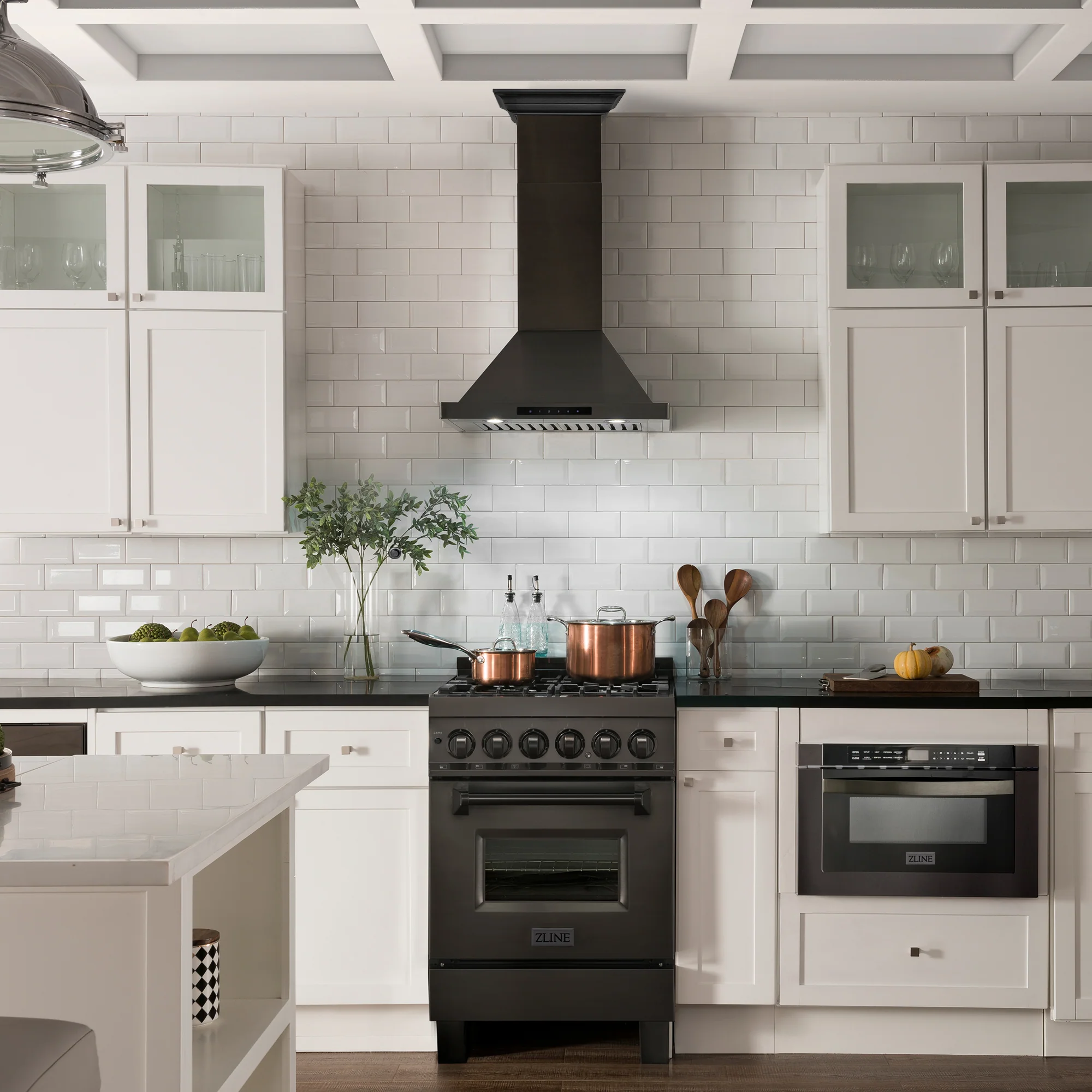 ZLINE 24" Convertible Vent Wall Mount Range Hood in Black Stainless Steel (BSKBN-24) - Image 14