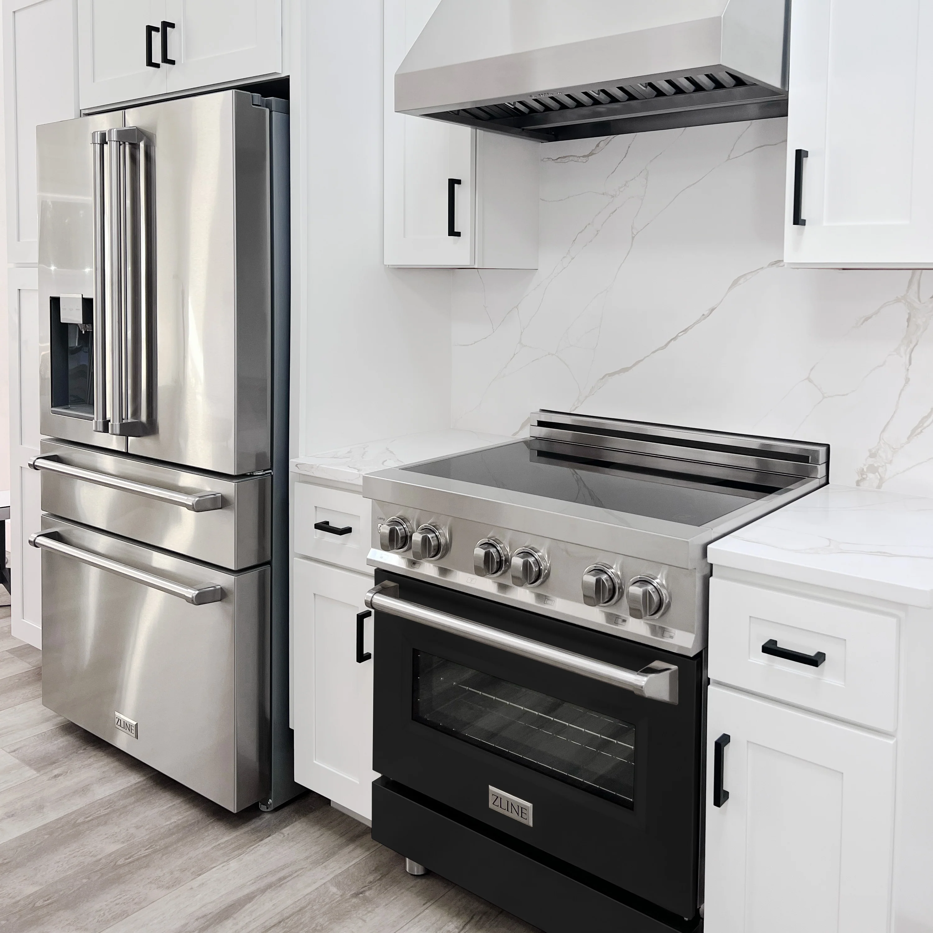 ZLINE 30 in. 4.0 cu. ft. Legacy Induction Range with 4 Element Cooktop and Electric Oven in Stainless Steel and Black Matte Door, Open Box-Great Condition - Image 13