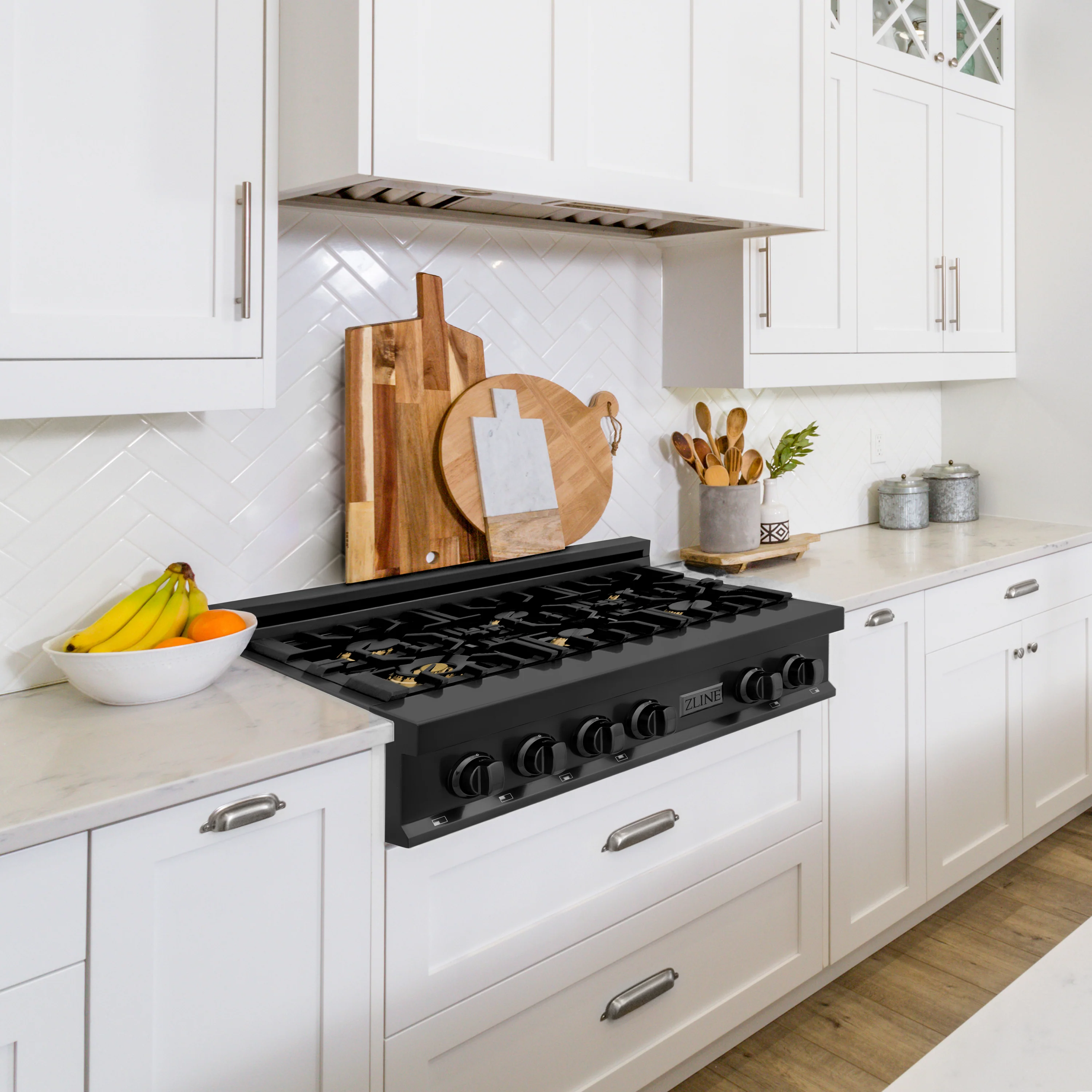 ZLINE 30 in. Classic Gas Rangetop with 4 Brass Burners and Porcelain Cooktop in Black Stainless Steel (RTB-BR-30) - Image 12