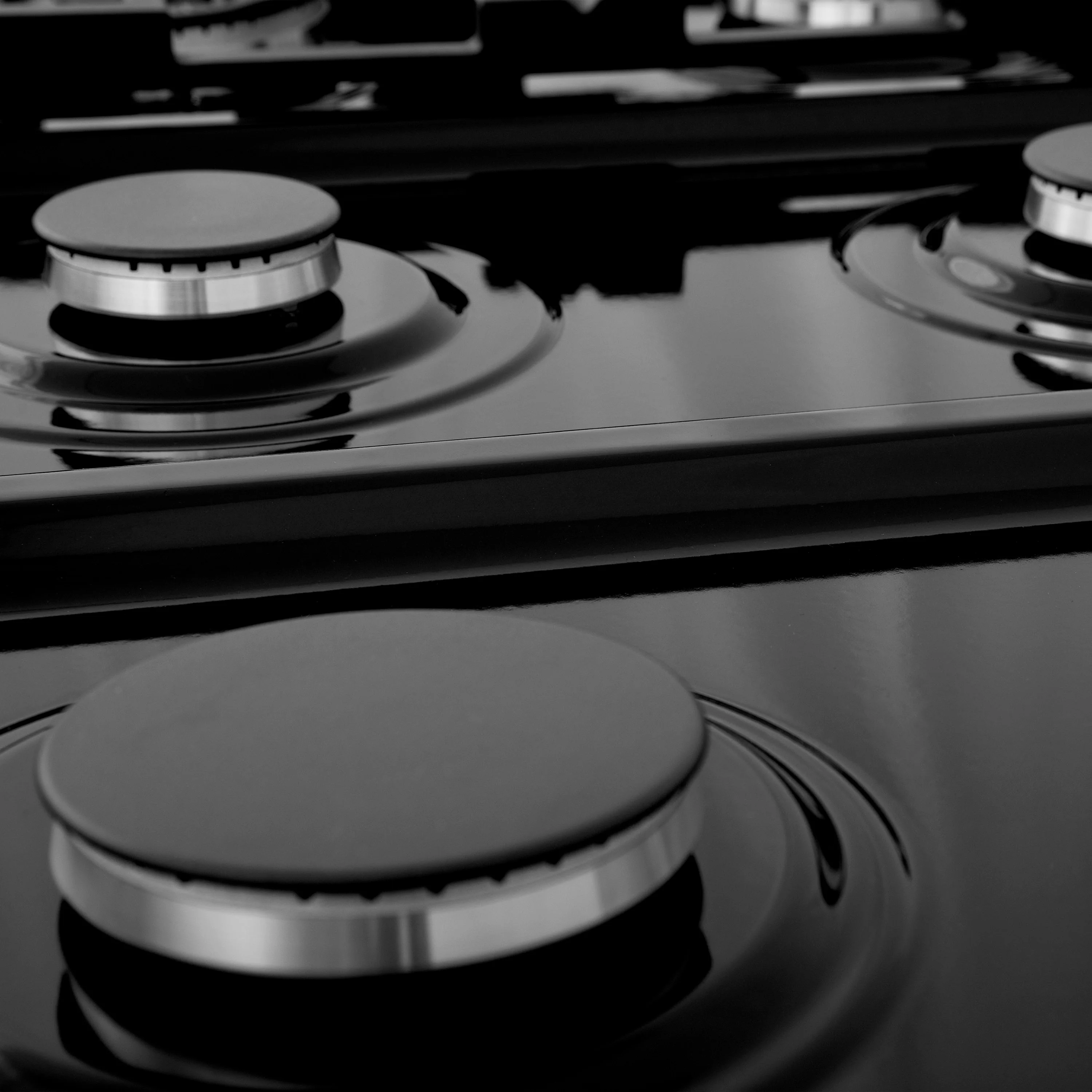 ZLINE 30 in. Legacy Gas Rangetop with 4 Burners and Porcelain Cooktop in Satin Stainless Steel (RTS-30) - Image 6