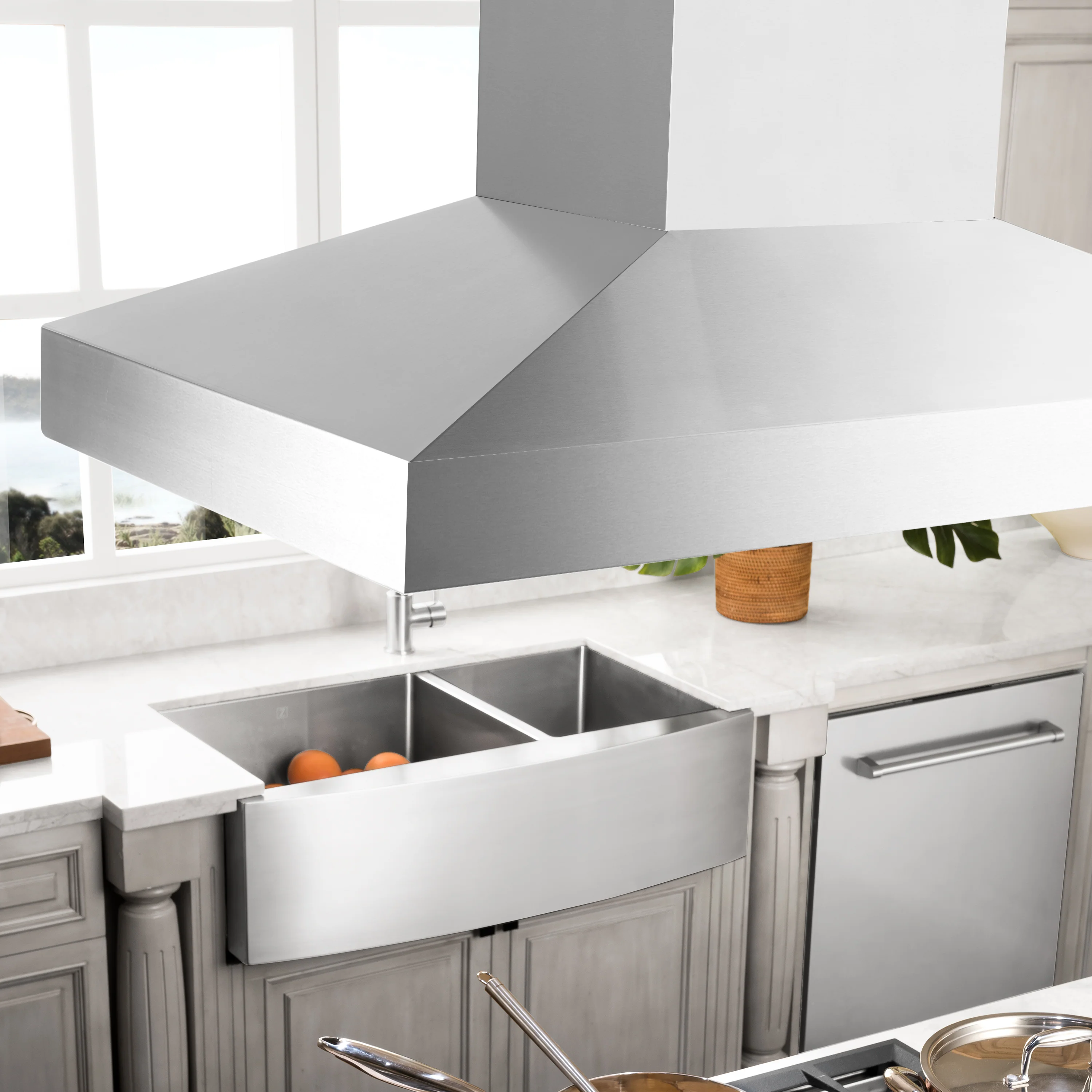 36" ZLINE CrownSound™Ducted Vent Island Mount Range Hood in Stainless Steel with Built-in Bluetooth Speakers (KL3iCRN-BT-36) - Image 8