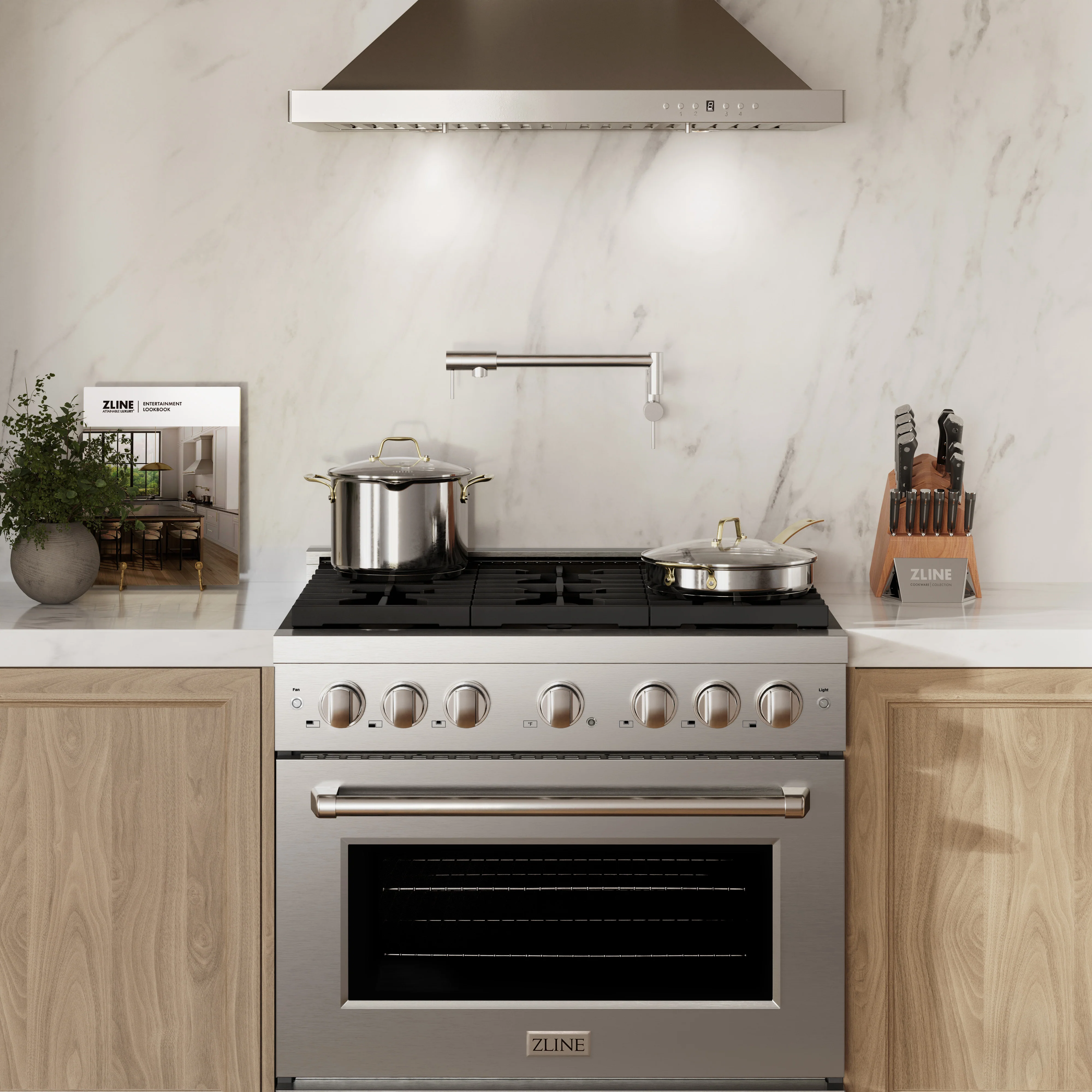 ZLINE 36 in. 5.2 cu. ft. Paramount Dual Fuel Range with 6 Burner Gas Cooktop and Electric Convection Oven in Stainless Steel (SDR36) - Image 2