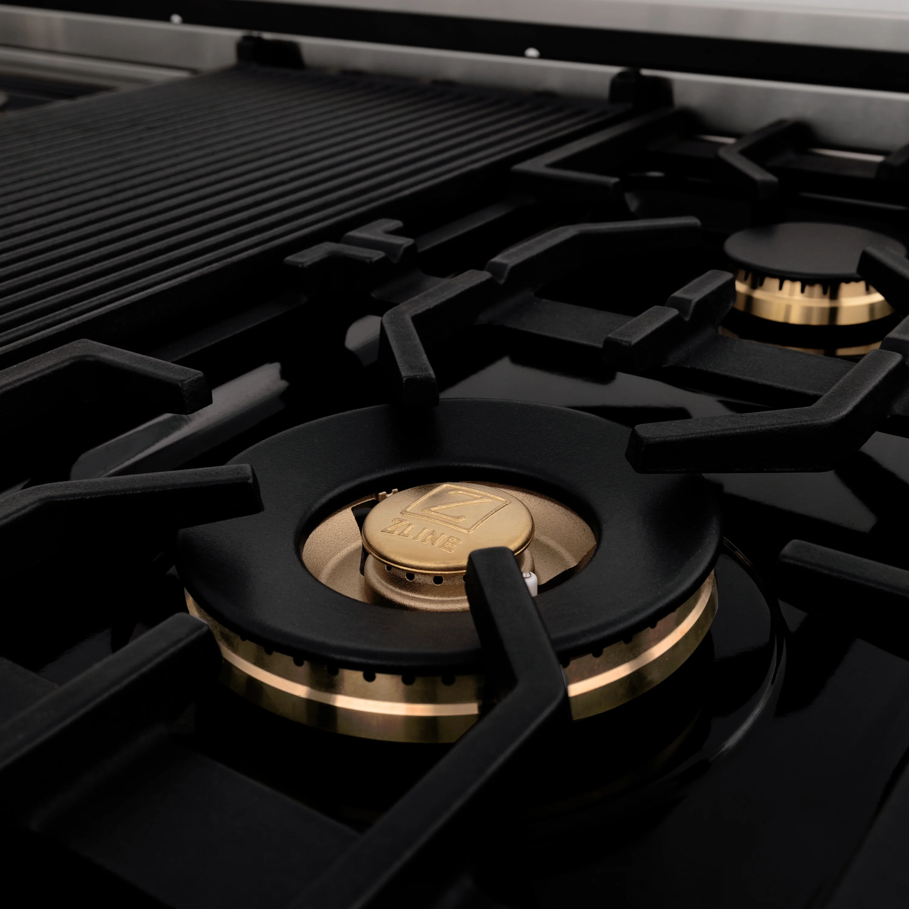 ZLINE 48 in. 6.0 cu. ft. Legacy Dual Fuel Range with Gas Cooktop and 2 Electric Ovens in Stainless Steel with 6 Brass Burners (RA-BR-48) - Image 17