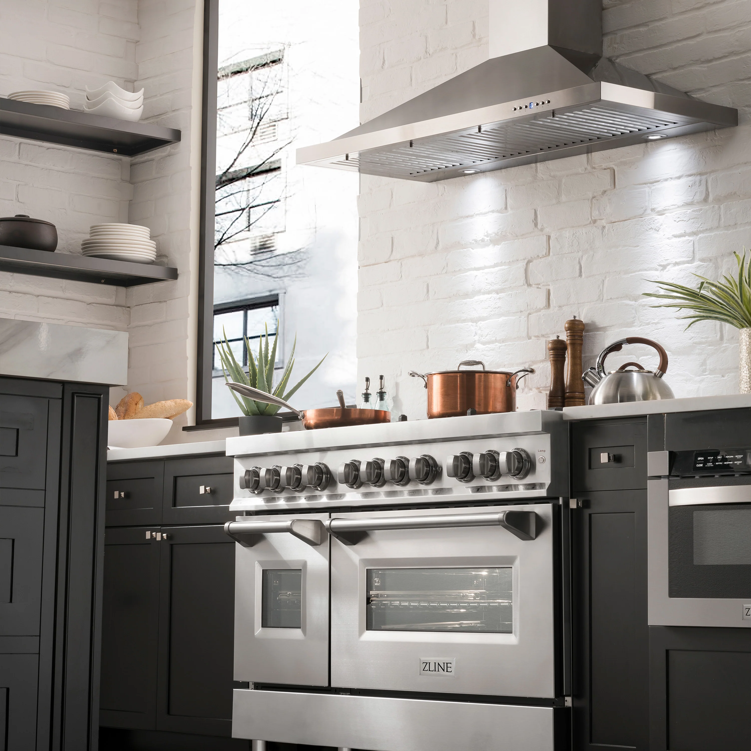 ZLINE 48 in. 6.0 cu. ft. Legacy Dual Fuel Range with Gas Cooktop and 2 Electric Ovens in Stainless Steel with 6 Brass Burners (RA-BR-48) - Image 23