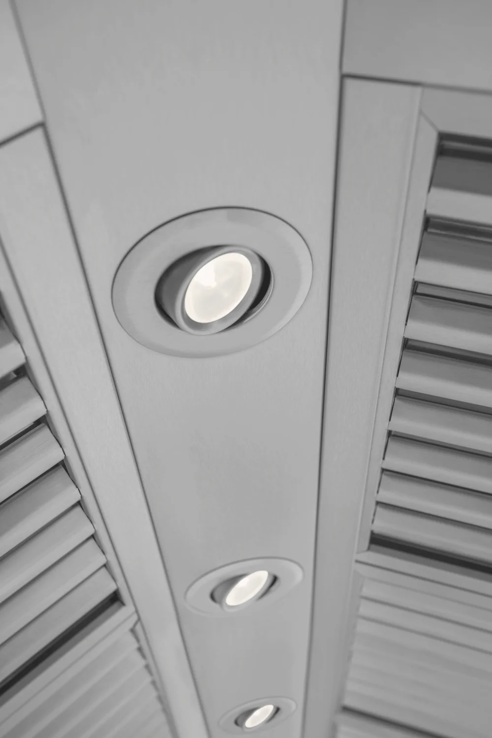 ZLINE 60" Ducted Wall Mount Range Hood in Outdoor Approved Stainless Steel (697-304-60) - Image 8