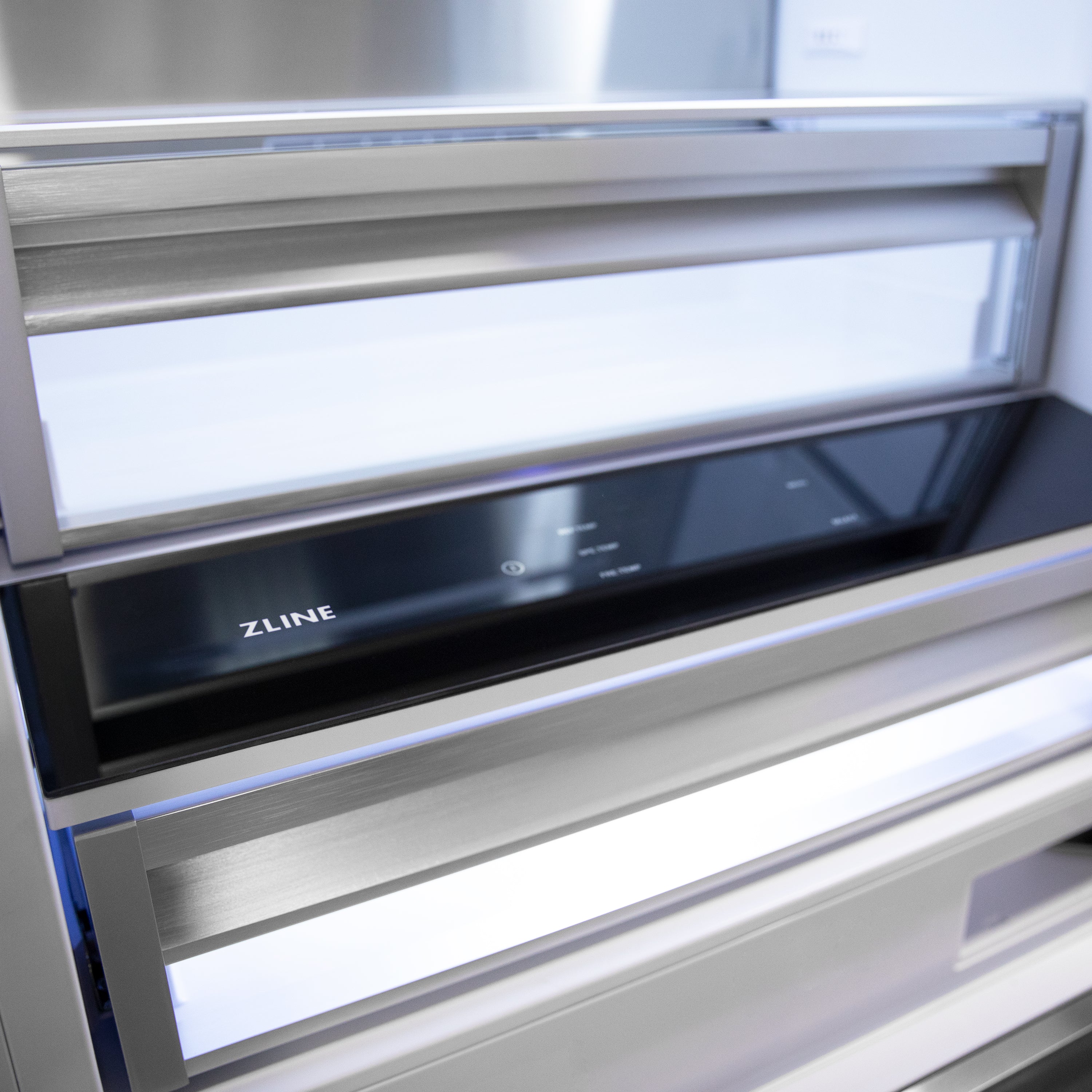 ZLINE Autograph Edition 30 in. 16.1 cu. ft. Panel Ready Built-In Bottom Freezer Refrigerator with Water Dispenser and Ice Maker with Polished Gold Accents (RBIVZ-30-G) - Image 10