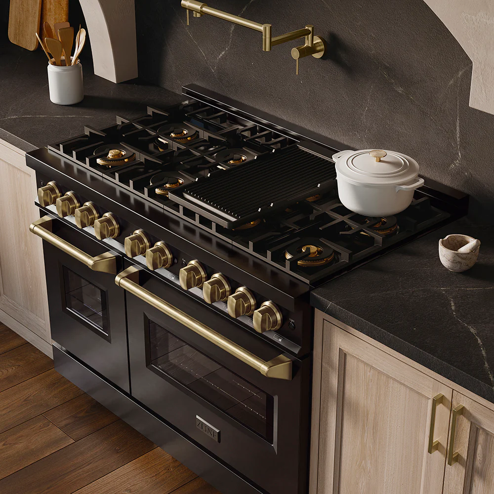 ZLINE Autograph Edition 48 in. 6.7 cu. ft. Classic Gas Range with 8 Burner DuoPro™ Cooktop and Dual Ovens in Black Stainless Steel and Champagne Bronze Accents (PCGRBZ-48-CB) - Image 24