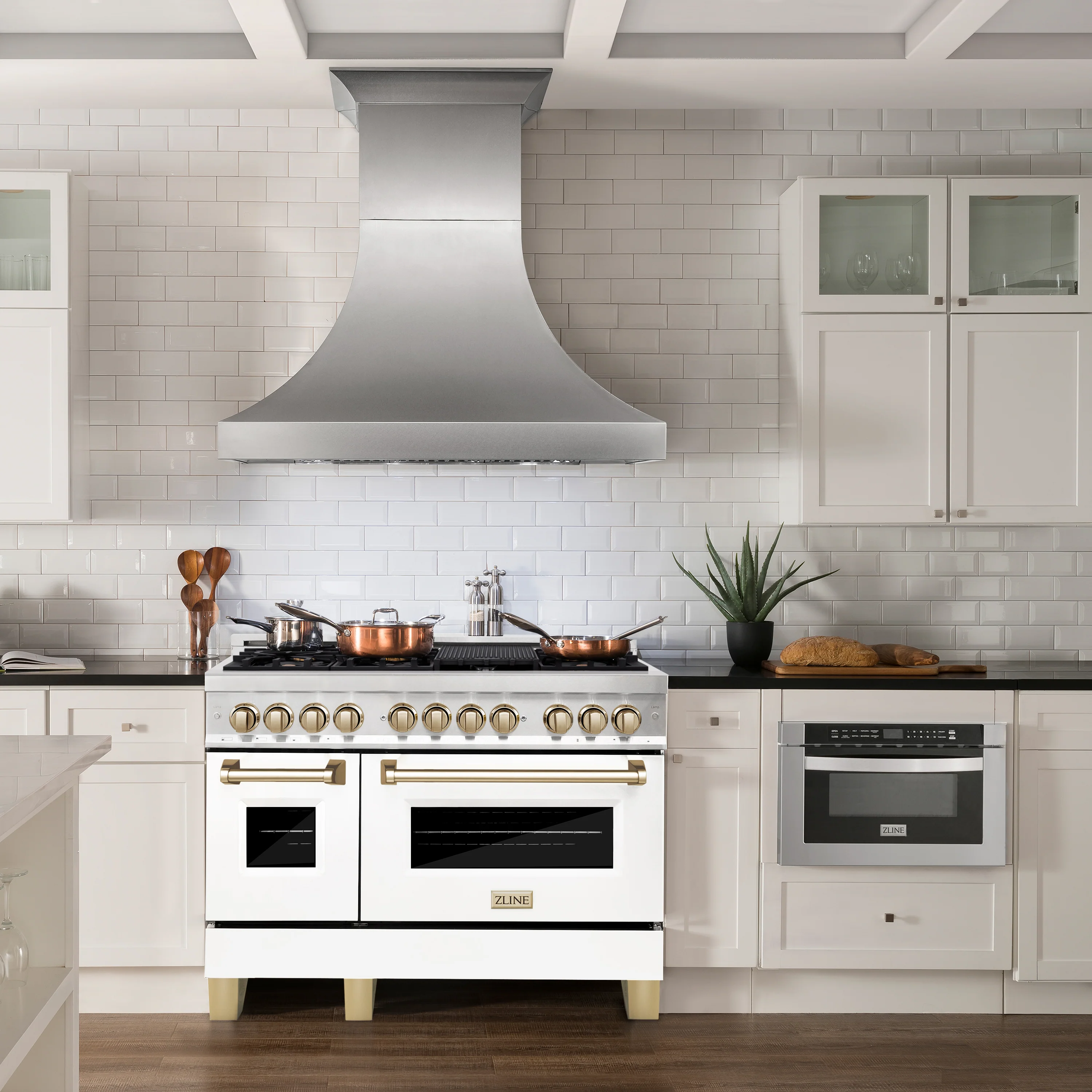 ZLINE Autograph Edition 48 in. 6.0 cu. ft. Legacy Dual Fuel Range with 7 Burner Gas Cooktop and 2 Electric Ovens in Satin Stainless Steel with White Matte Doors and Polished Gold Accents (RASZ-WM-48-G) - Image 15
