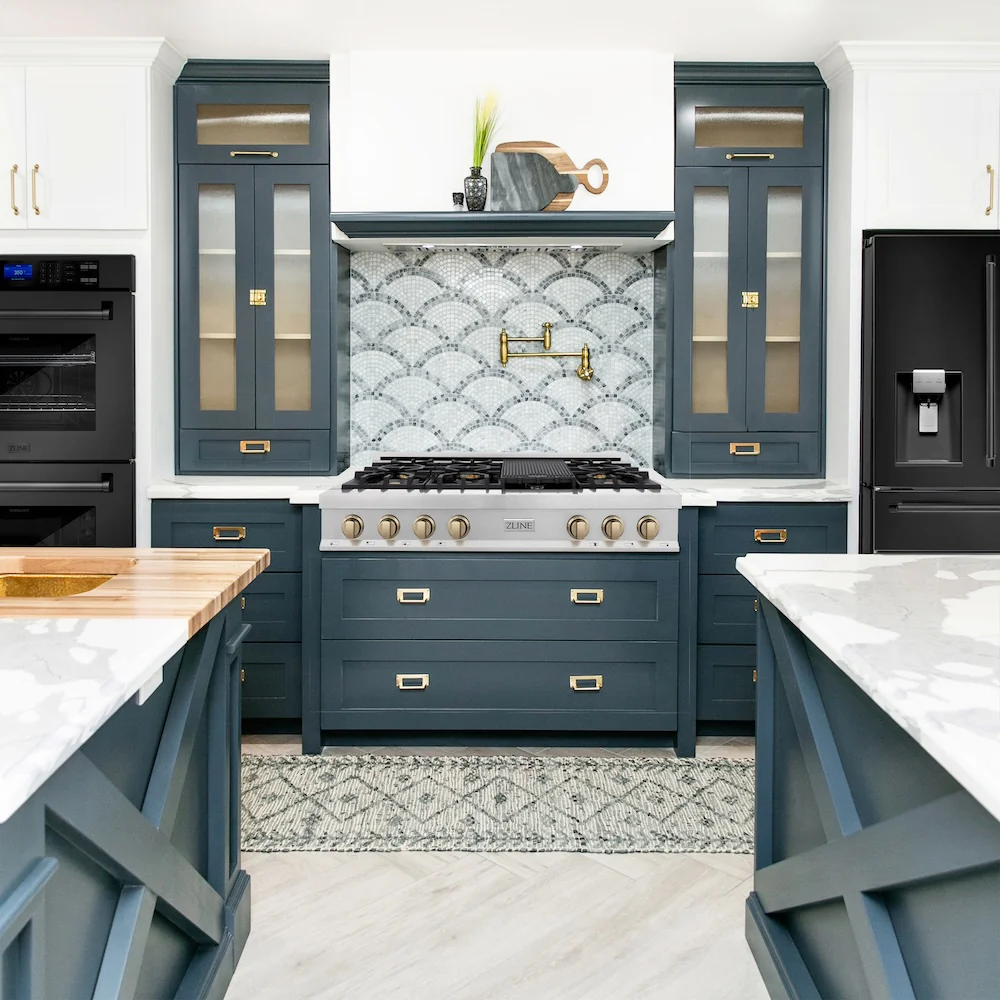 ZLINE Autograph Edition 48 in. Legacy Gas Rangetop with 7 Burners and Porcelain Cooktop in Satin Stainless Steel with Champagne Bronze Accents (RTSZ-48-CB) - Image 2