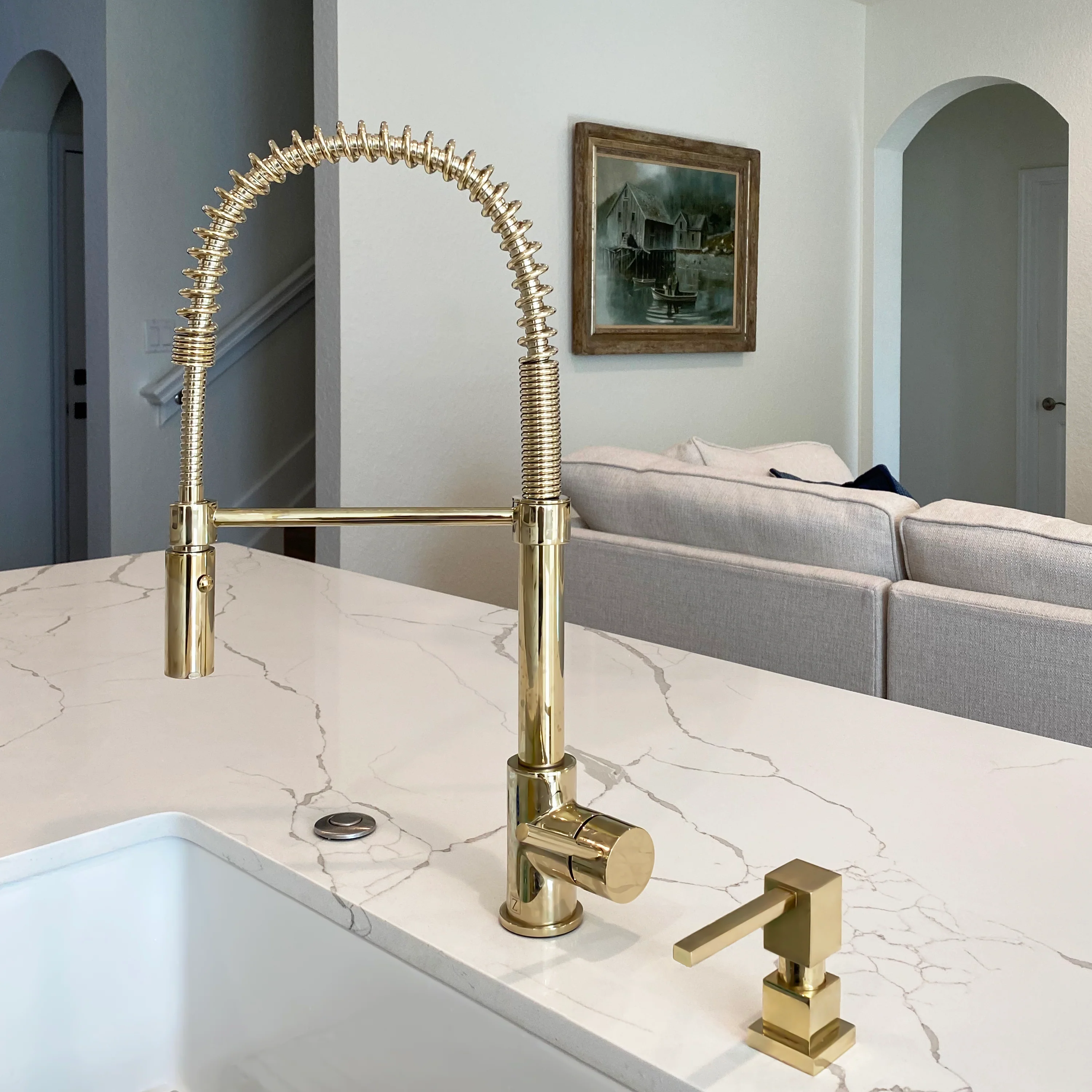 ZLINE Sierra Kitchen Faucet in Polished Gold (SRA-KF-PG) - Image 4